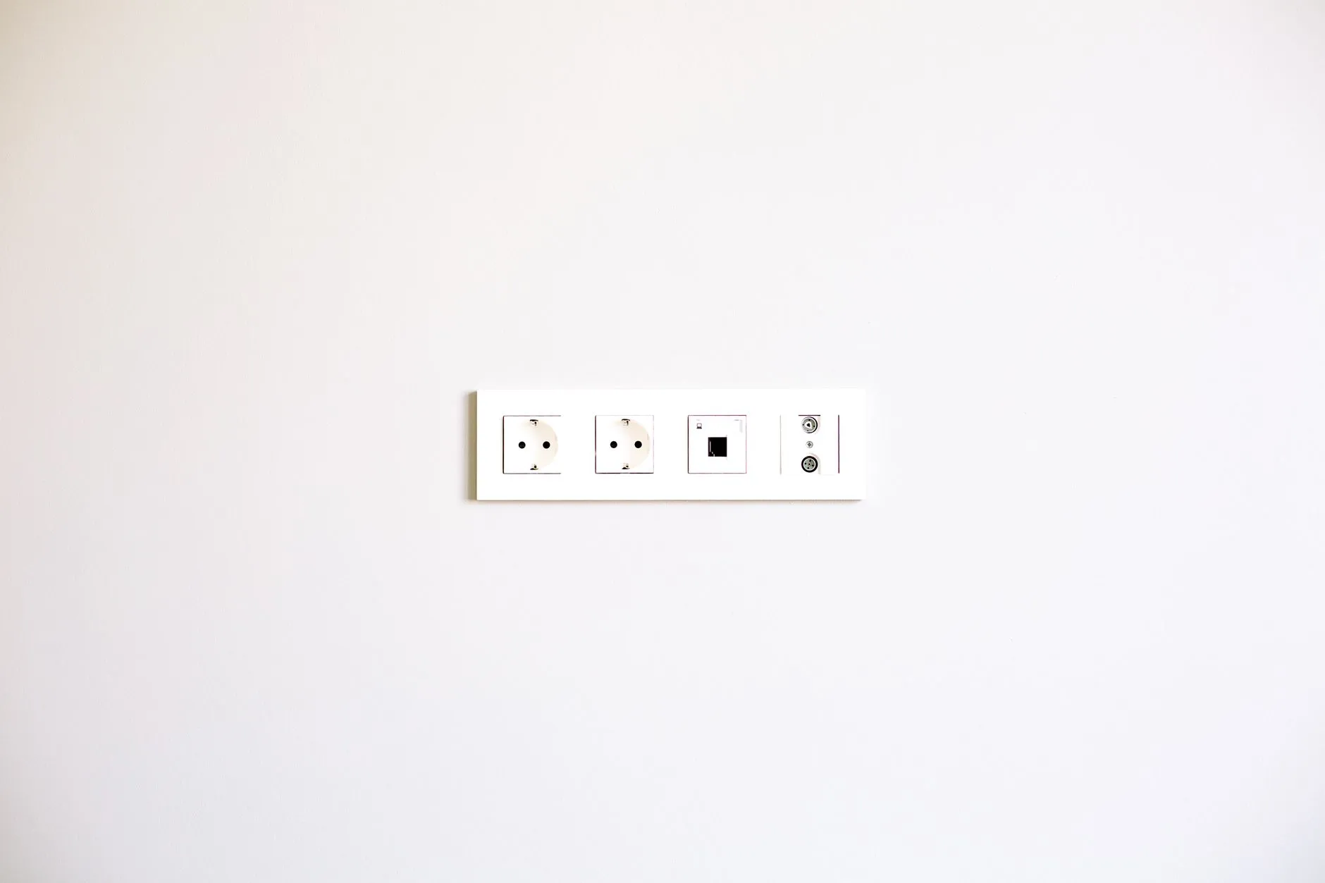 企业运营优化与内控体系建设：北京佑熙财务咨询的实践路径解析
